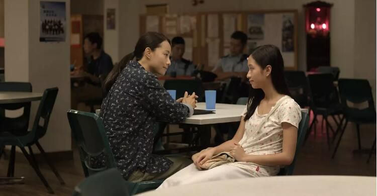 2017香港電影 藍天白雲 鄧麗欣 /梁雍婷 粵語中字 盒裝1碟 2017香港電影 藍天白雲 鄧麗欣 /梁雍婷 粵語中字 盒裝1碟