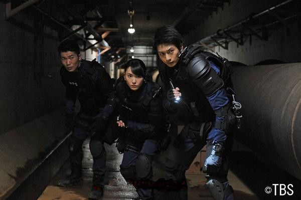 2014日劇 S終極警官/S最後的警官 向井理/綾野剛 日語中字 盒裝2碟 2014日劇 S終極警官/S最後的警官 向井理/綾野剛 日語中字 盒裝2碟