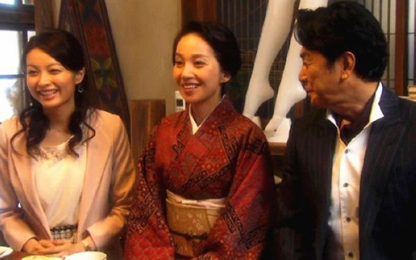 2014日劇 花開明日 小池榮子 日語中字 盒裝2碟 2014日劇 花開明日 小池榮子 日語中字 盒裝2碟