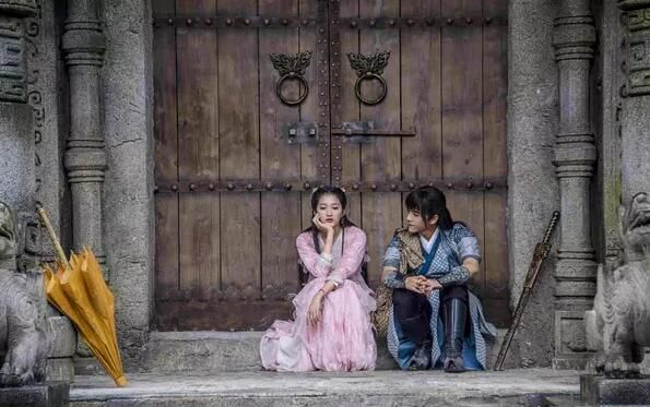 2017大陸劇 軒轅劍之漢之雲/ 軒轅劍漢之雲 張雲龍/周海媚 國語中字 盒裝12碟 2017大陸劇 軒轅劍之漢之雲/ 軒轅劍漢之雲 張雲龍/周海媚 國語中字 盒裝12碟