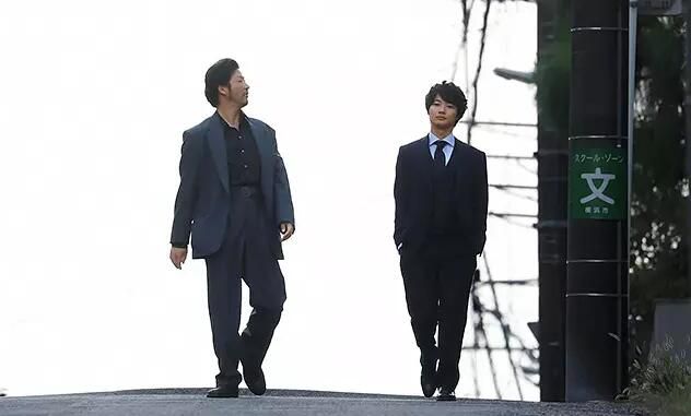 2017日劇 刑警弓神/刑事弓神 淺野忠信/神木隆之介 日語中字 盒裝2碟 2017日劇 刑警弓神/刑事弓神 淺野忠信/神木隆之介 日語中字 盒裝2碟