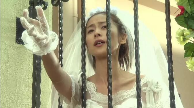 2001高分日本電影 搞鬼小築 澤田研二/松阪慶子 日語中字 盒裝1碟 2001高分日本電影 搞鬼小築 澤田研二/松阪慶子 日語中字 盒裝1碟