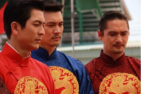 2015泰劇 龍裔黑幫之天鵝/誓約/Luad Mungkorn: Hong 泰語中字 盒裝5碟 2015泰劇 龍裔黑幫之天鵝/誓約/Luad Mungkorn: Hong 泰語中字 盒裝5碟