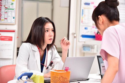 2015日劇【產科醫鴻鳥/天才婦科醫/雙面醫生】【綾野剛 松岡茉優】【日語中字】2碟 2015日劇【產科醫鴻鳥/天才婦科醫/雙面醫生】【綾野剛 松岡茉優】【日語中字】2碟
