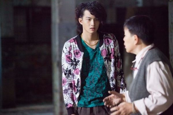 台劇【刺猬男孩】【何以奇 李佳穎】【國語中字】清晰4碟 台劇【刺猬男孩】【何以奇 李佳穎】【國語中字】清晰4碟