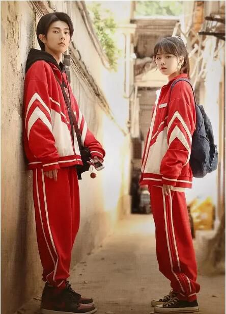 2024大陸劇《奔赴星辰的我們/你才是我的男主角》劉家祎/吳芊盈 國語中字 盒裝4碟 2024大陸劇《奔赴星辰的我們/你才是我的男主角》劉家祎/吳芊盈 國語中字 盒裝4碟