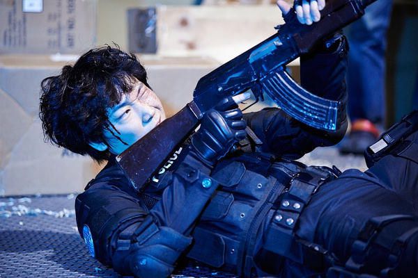 2015日本電影 S-最後的警官電影版/S-最後的警官 奪還 向井理/綾野剛 日語中字 盒裝1碟 2015日本電影 S-最後的警官電影版/S-最後的警官 奪還 向井理/綾野剛 日語中字 盒裝1碟