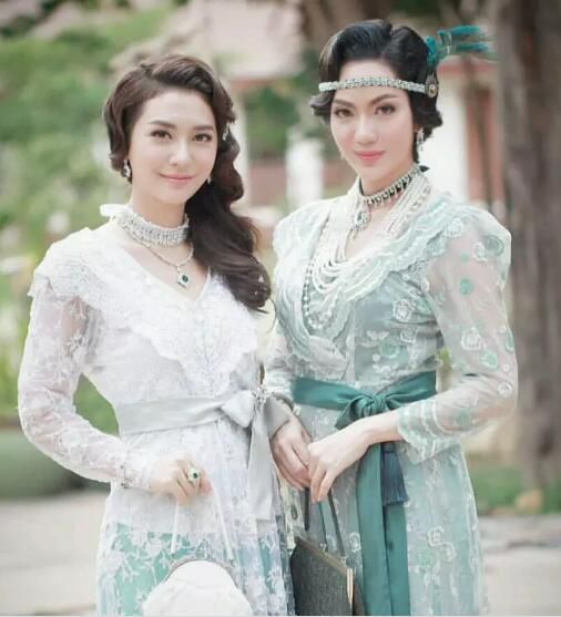 泰劇 浴火鉆石/火中鉆石 MaiWarit&MewNittha 3碟 泰劇 浴火鉆石/火中鉆石 MaiWarit&MewNittha 3碟