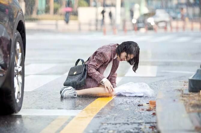 2018韓劇 神級秘書/超完美秘書/Jugglers 丹尼爾·崔/白珍熙 韓語中字 盒裝4碟 2018韓劇 神級秘書/超完美秘書/Jugglers 丹尼爾·崔/白珍熙 韓語中字 盒裝4碟